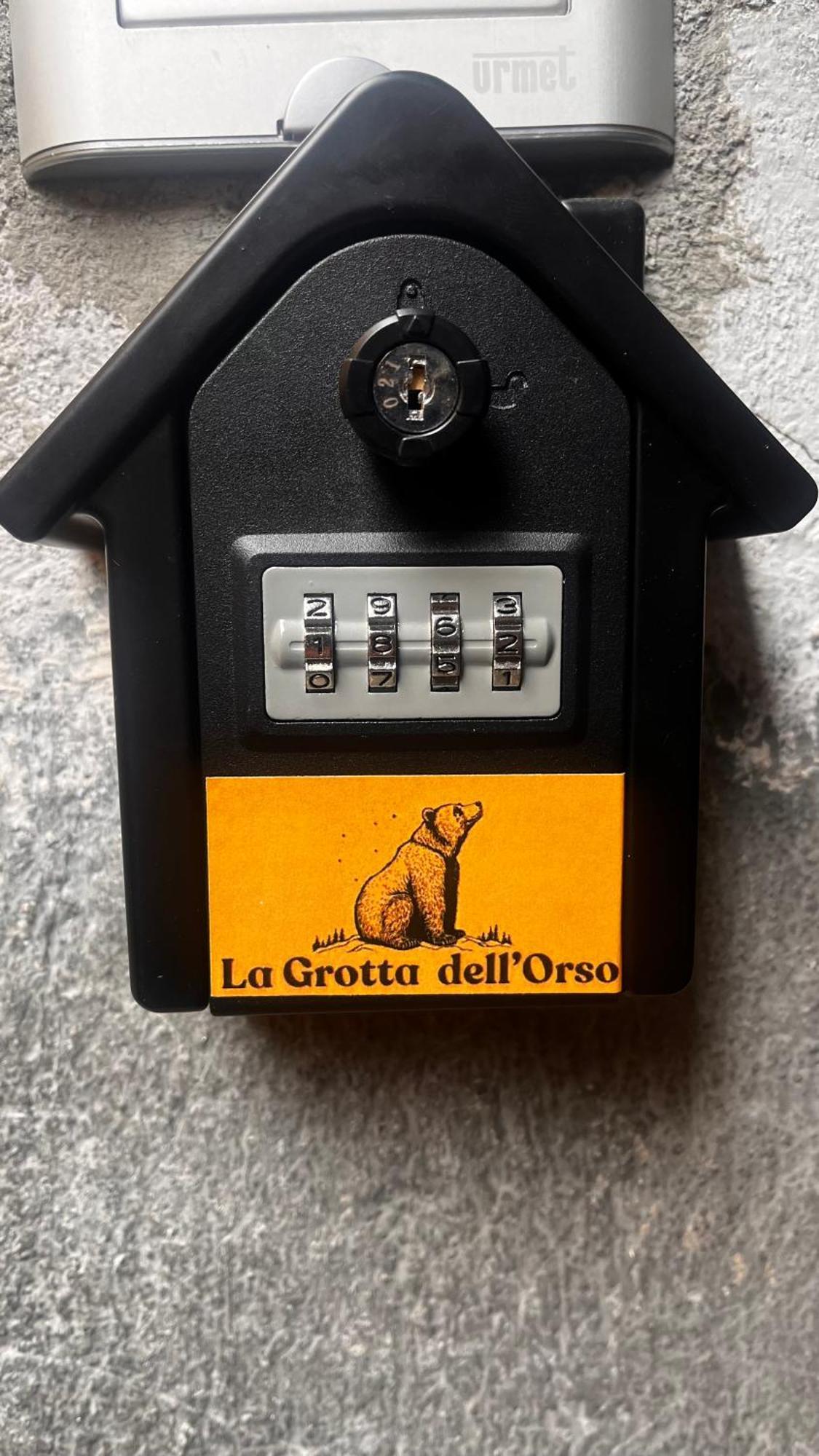 La Grotta Dell'Orso Hotel Aosta Bagian luar foto