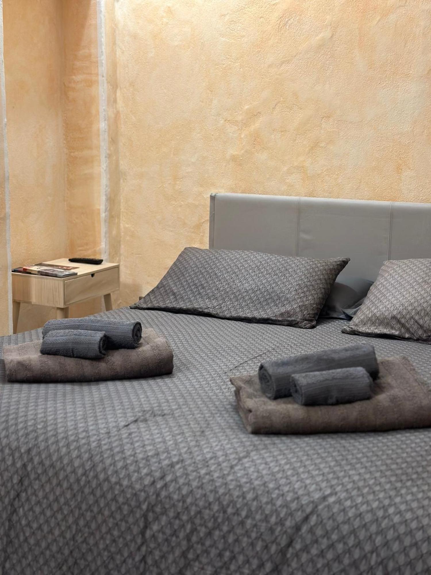 La Grotta Dell'Orso Hotel Aosta Bagian luar foto